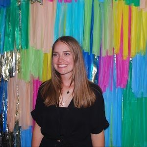 Meet your Posher, Andrea